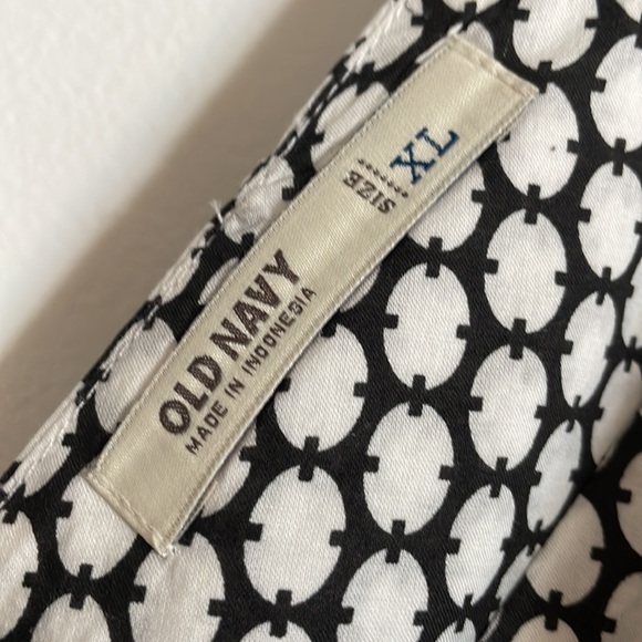 OLD NAVY BLACK AND WHITE SPRING / SUMMER  DRESS. - Picture 7 of 11